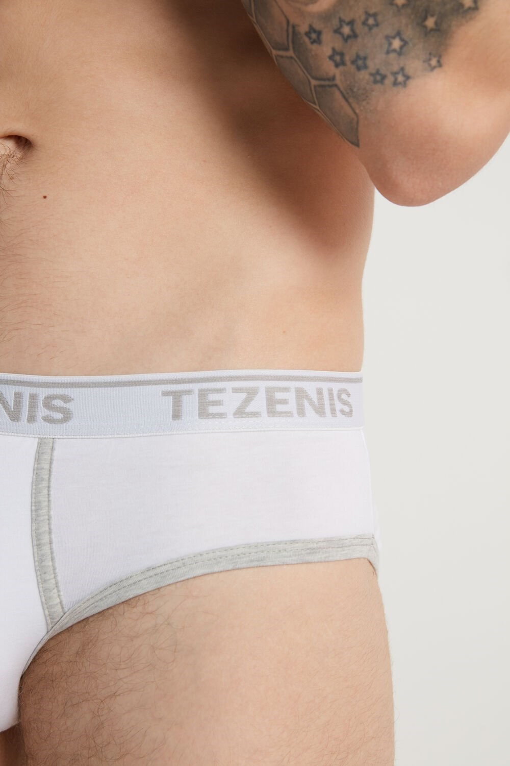 Tezenis Bawełniane Logo Briefs with Contrasting Edging Białe | 9012-DGLKH