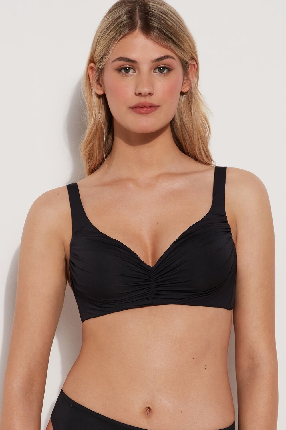 Tezenis Gathered Recycled Lightly Watowany Balconette Bikini Top Czarne Czarne | 7213-ZKJMW