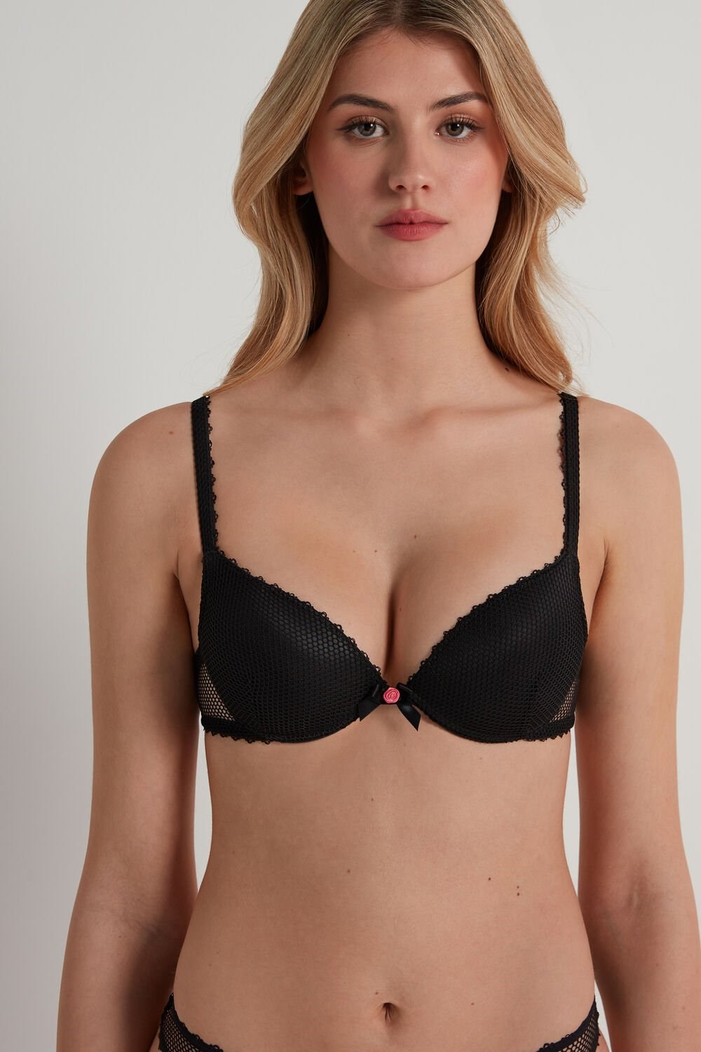 Tezenis Los Angeles Black Net Super Push-Up Bra Czarne Czarne | 1356-PLUTW