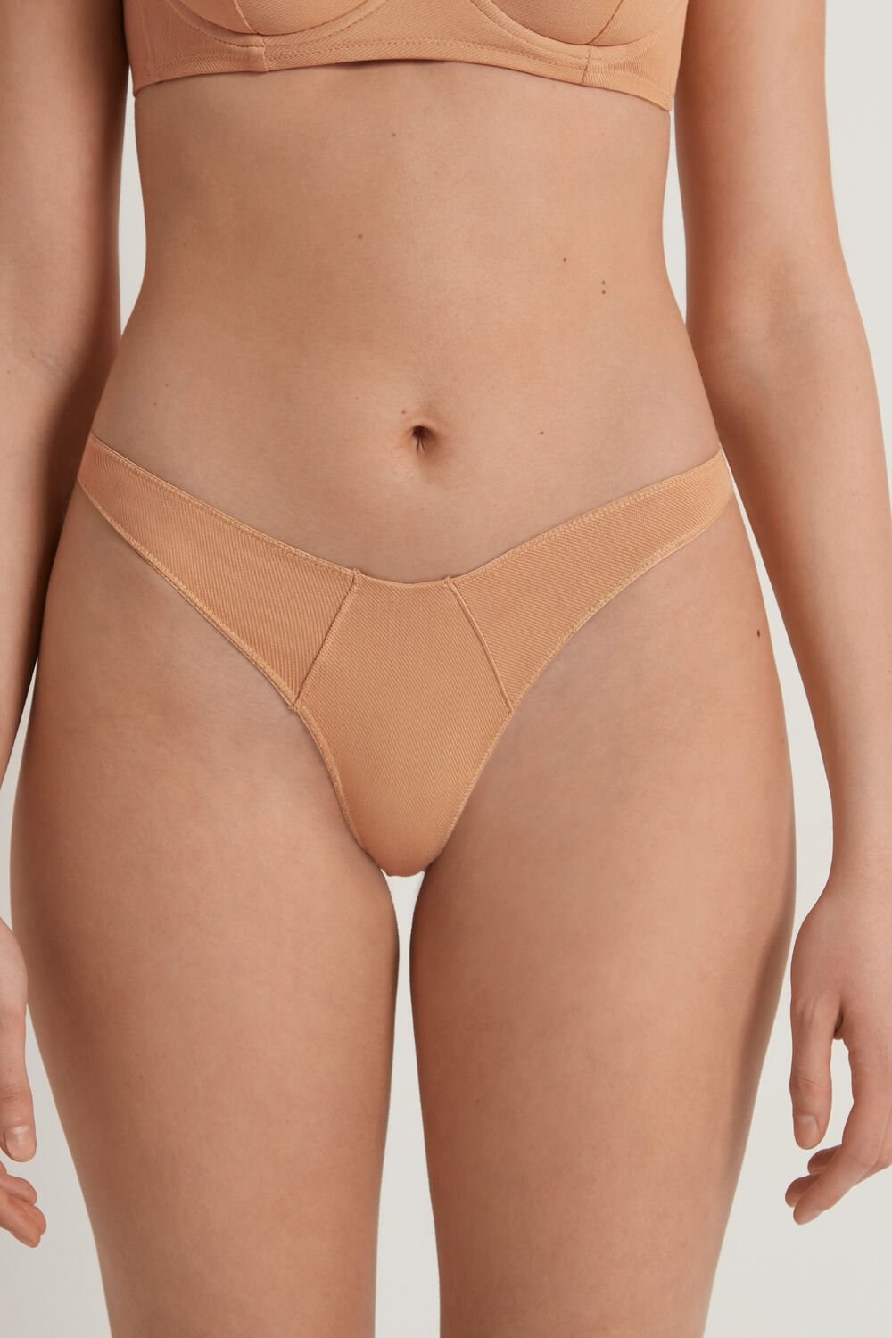 Tezenis Nude String High-Cut Stringi Ciemny | 5186-TFINB