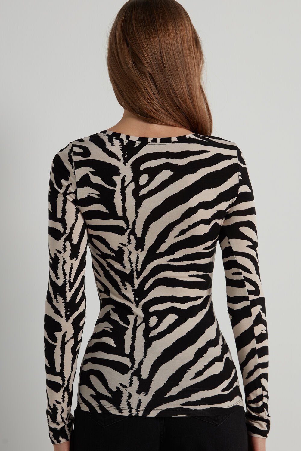 Tezenis Szerokie Neck Long Sleeve Top in Printed Viscose Animal Milk White/Black Zebra Print 306v | 4672-ZAMUG