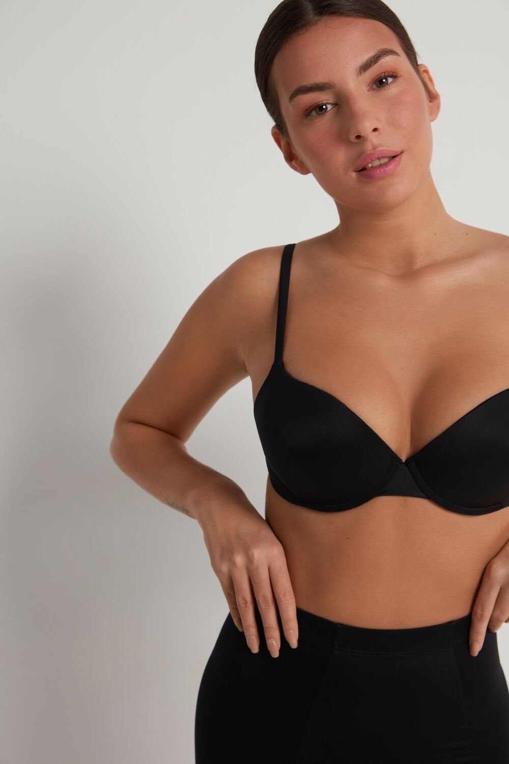 Tezenis Ultralight Shaping Push-Up Bra Czarne Czarne | 6421-YXORU